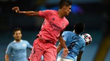 Real Madrid : Zinedine Zidane déclare Raphaël Varane intransférable