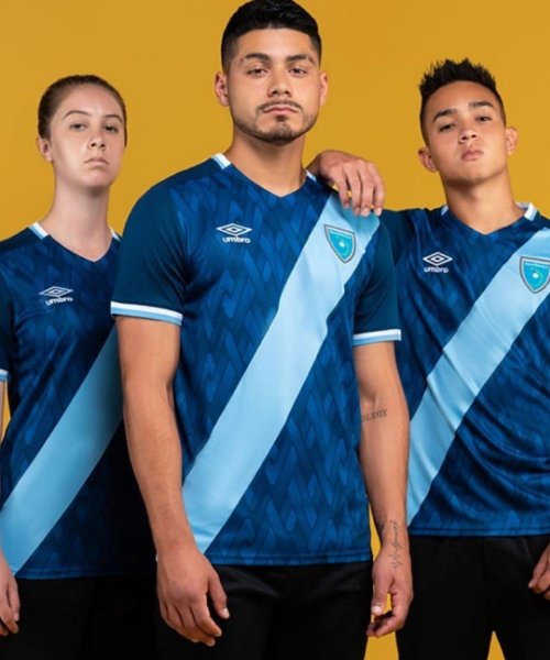 Le Guatemala présente ses nouveaux maillots