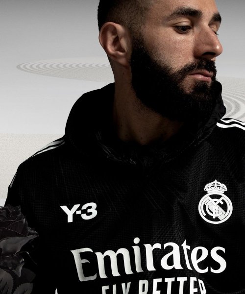 Le Real Madrid et Y-3 lancent le nouveau maillot des Merengues dans une collection