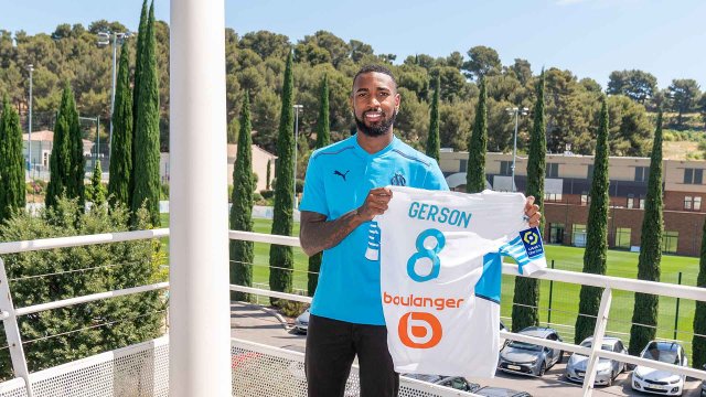 Gerson et sa nouvelle tunique phocéenne.
