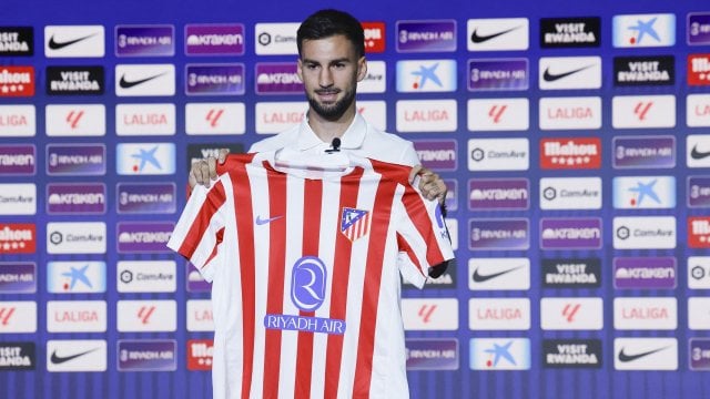 Álex Baena con el Atleti