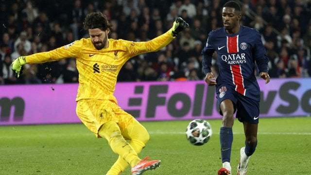 Alisson devance Dembélé