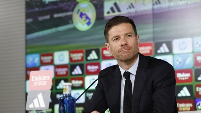 Xabi Alonso lors de sa présentation avec le Real Madrid en mai