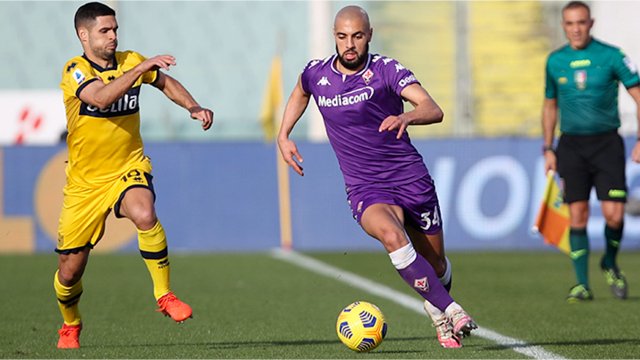 Sofyan Amrabat sous les couleurs de la Fiorentina
