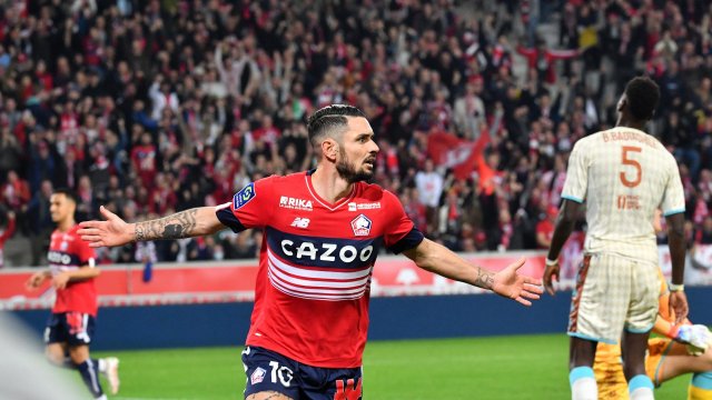 Rémy Cabella célèbre avec le LOSC contre l'AS Monaco