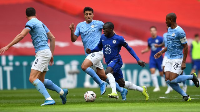 N'Golo Kanté vs Manchester City