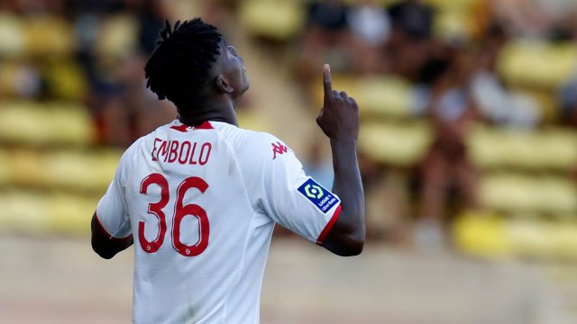Breel Embolo célèbre son but avec l'AS Monaco