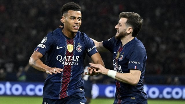 Désiré Doué et Khvicha Kvaratskhelia PSG