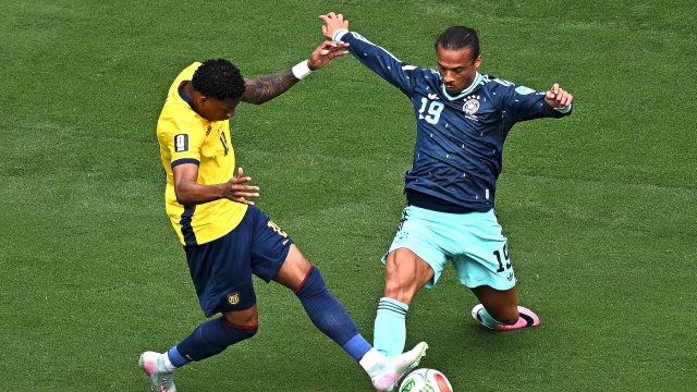 Gonzalo Plata (Équateur) et Leroy Sané (Allemagne)