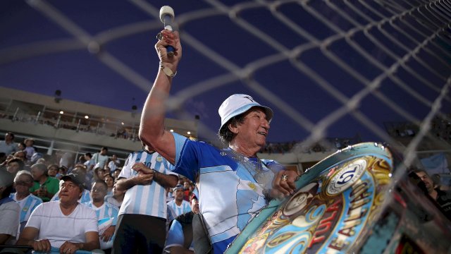 Les supporters argentins dans l'Estadio San Juan del Bicentenario