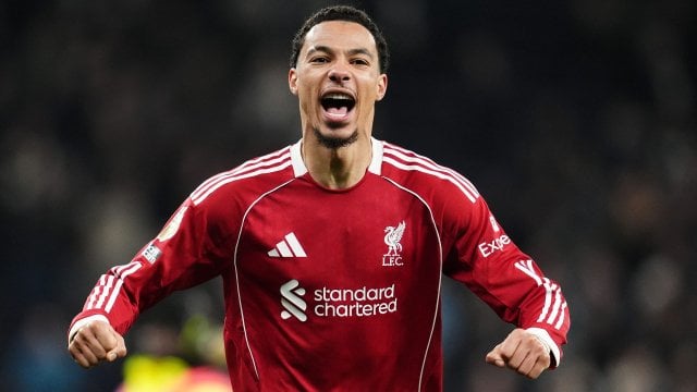 Ekitike célèbre avec Liverpool