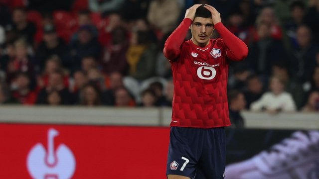 Fernandez Pardo se tient la tête à deux mains