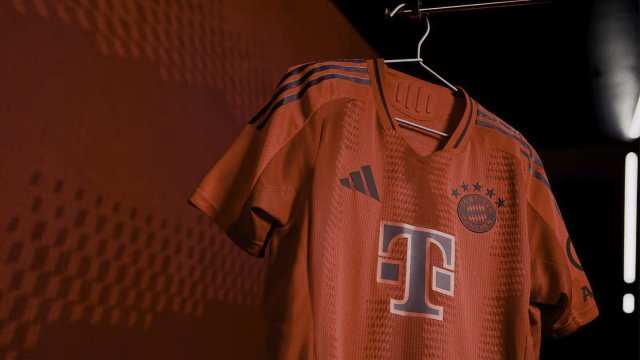 Le nouveau maillot domicile du Bayern Munich 2024-25