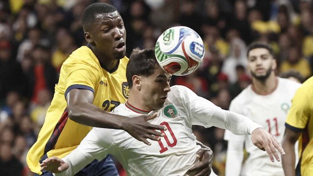 Brahim Diaz au duel avec Caicedo