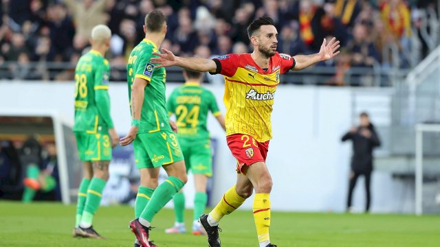 Adrien Thomasson (Lens) buteur contre Nantes