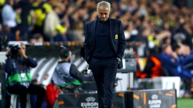 José Mourinho sur le banc de la Fenerbahçe