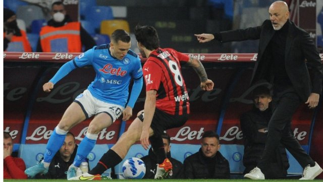 Tonali et Zielinski au duel lors de Naples-Milan, le 6 mars 2022
