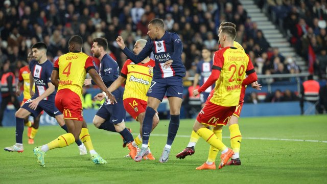Kylian Mbappé face au RC Lens