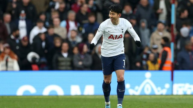 Heung-Min Son celebrando un gol con el Tottenham