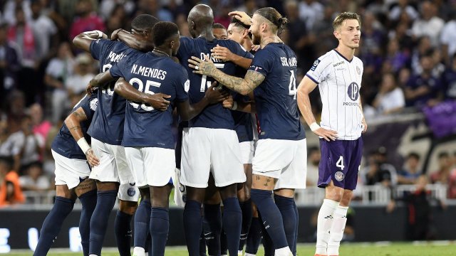Le PSG célèbre son premier but face à Toulouse