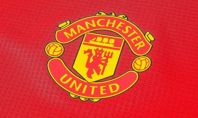 Manchester United dévoile son nouveau maillot domicile 2024-2025.