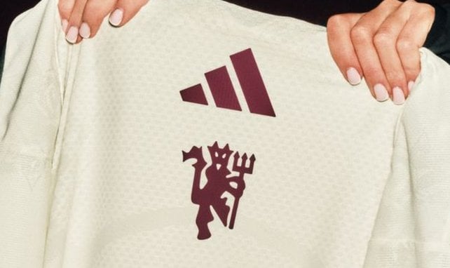 Manchester United dévoile son nouveau maillot third