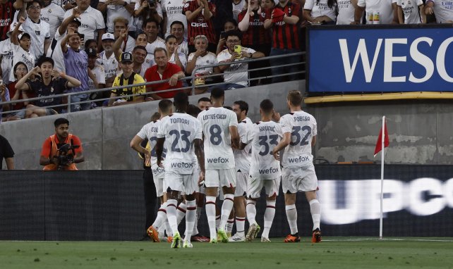 Les joueurs de l'AC Milan célèbrent l'ouverture du score face au Real Madrid