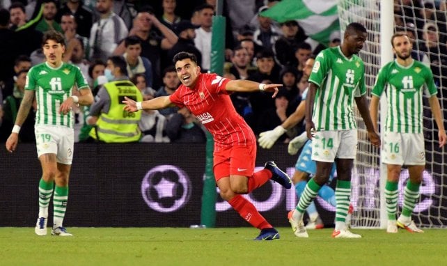 Marcos Acuña buteur avec Séville contre le Betis