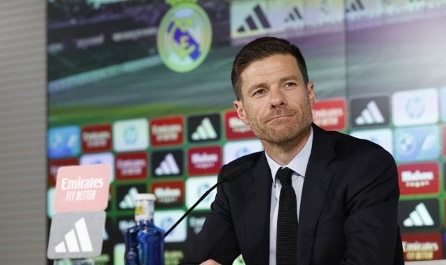Xabi Alonso lors de sa présentation avec le Real Madrid en mai
