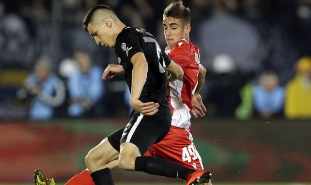Andrija Radulović avec l'Etoile Rouge de Belgrade