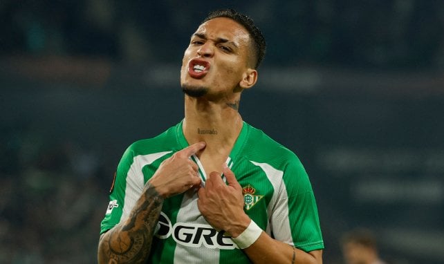Betis : ça chauffe pour Antony après son pétage de plomb !