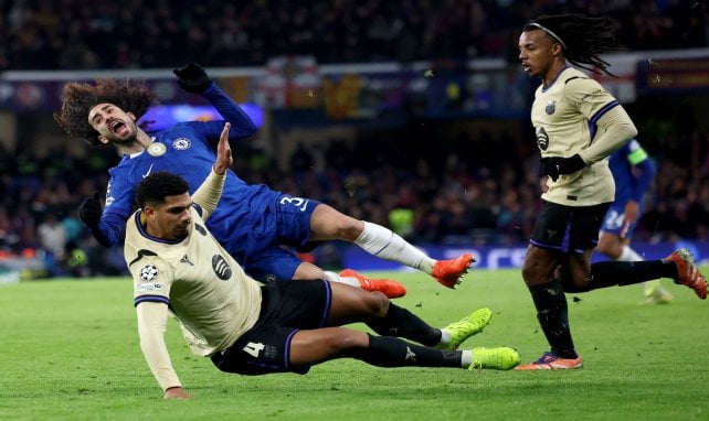 FC Barcelone : Ronald Araujo a encore complètement craqué…