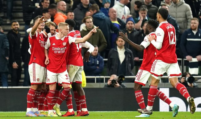 Arsenal célèbre un but d'Ødegaard à Tottenham, le 15 janvier 2023