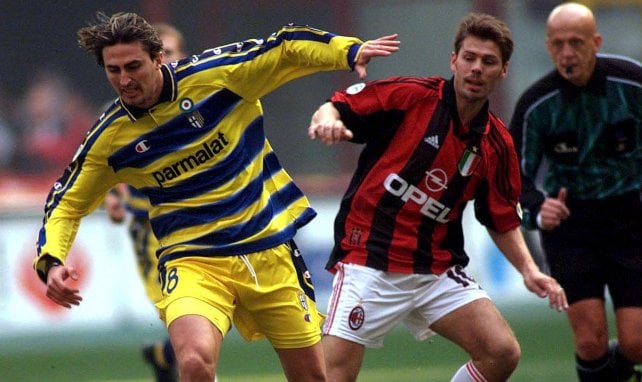 Dino Baggio devant Boban et Collina