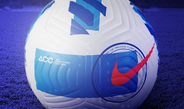 Nike acc ball online