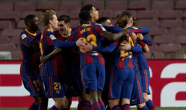 Les joueurs du Barça fêtent l'ouverture du score