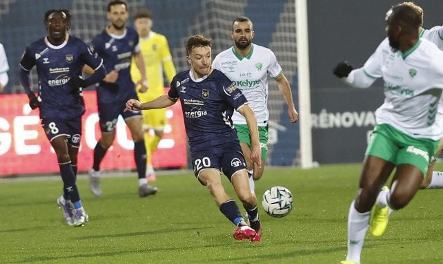 Levante : l’incroyable lob du Français Enzo Bardeli contre le Real Betis