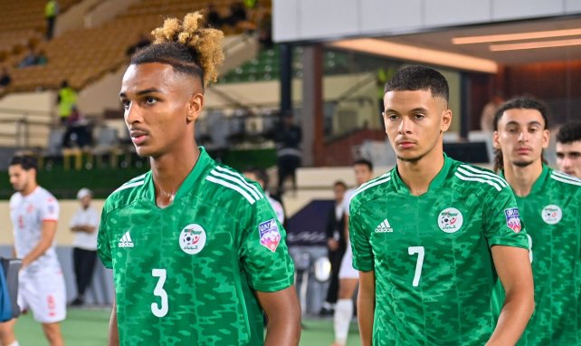 Yassine Ben Hamed avec l'Equipe d'Algérie U20 (photo Ali Khamaj)