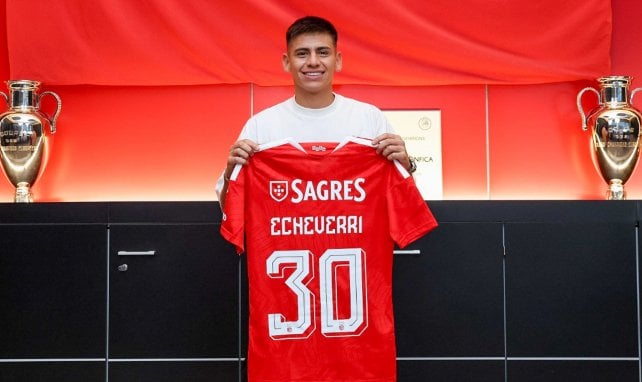 Claudio Echeverri débarque au Benfica en prêt 