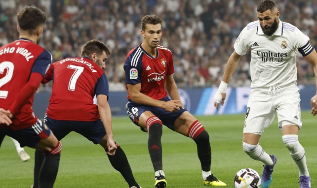 Real Madrid : Carlo Ancelotti défend Karim Benzema
