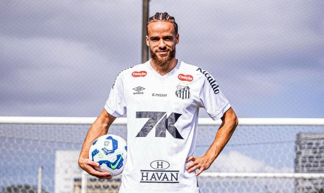 Santos : ça se gâte sérieusement pour Billal Brahimi, qui envisage déjà un départ