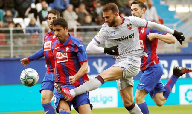 Borja Mayoral avec Levante cette saison