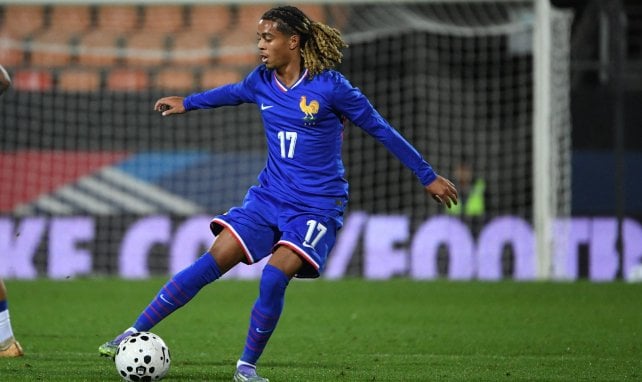 Saïmon Bouabré avec les Bleus