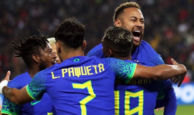 Neymar et le Brésil ont étrillé la Tunisie