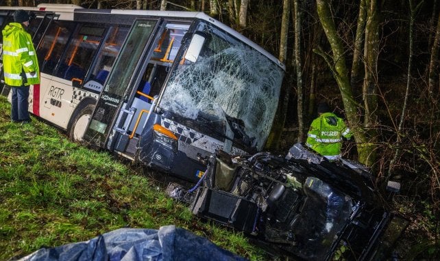 Le bus accidenté des Espoirs luxembourgeois