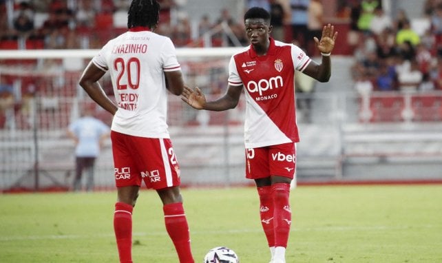 Mercato en direct : Lamine Camara courtisé par les grands d’Angleterre, Torres se rapproche du PSG