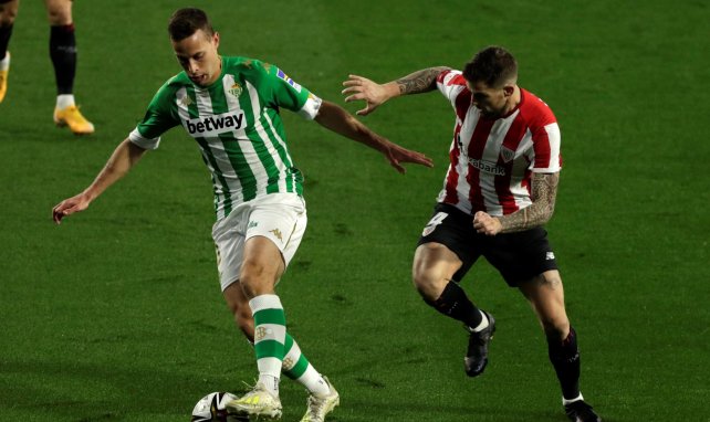 Le Real Betis blinde Sergio Canales