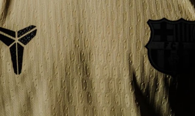 Le FC Barcelone rend hommage à Kobe Bryant avec son maillot extérieur