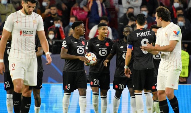 Les joueurs de Lille célèbrent le but de Jonathan Ikoné