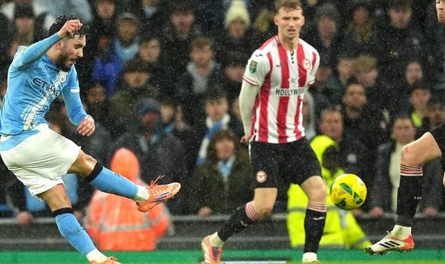 Manchester City : Pep Guardiola tacle Rayan Cherki malgré son but splendide